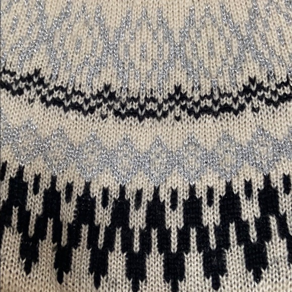 Sweater - Picture 2 of 4